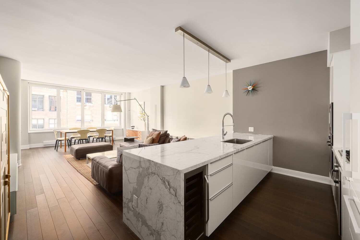 200 Chambers Street 15C, New York, NY 10007 — primary view